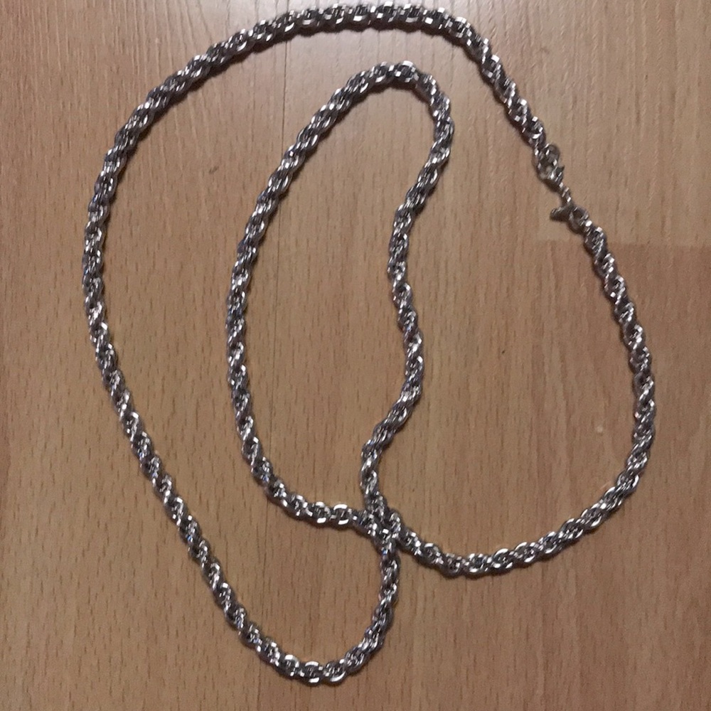 Stainless steel non tarnish chain⭐️⭐️